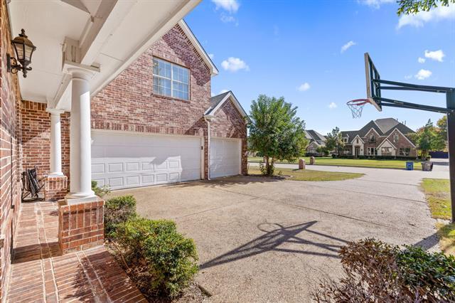 Foto del edificio - 2021 Country Brook Ln