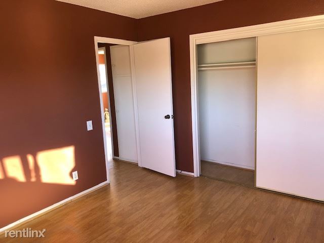 Foto del edificio - 2 br, 1 bath Apartment - 8416 1/2 Mission dr.
