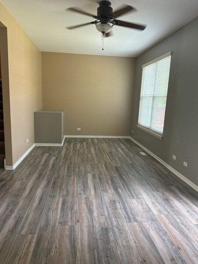 Foto del edificio - 2340 Hudson Cir