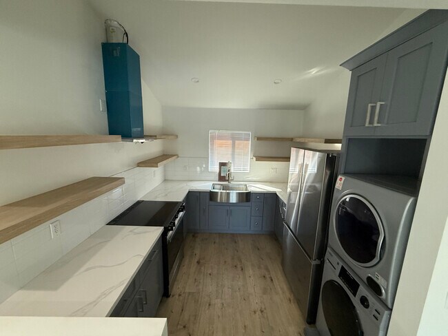 Foto del edificio - 6519 Broadway Ave