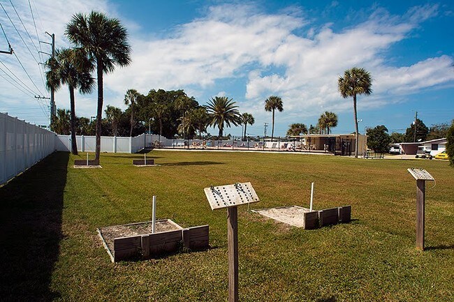 Foto del edificio - 316 52nd Ave Dr W