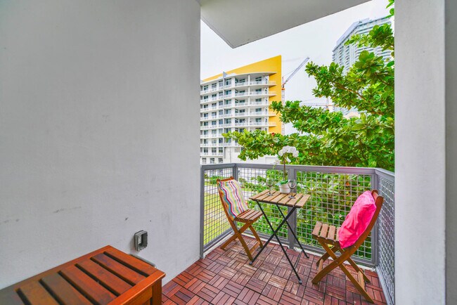 Foto del edificio - 481 NE 29th St