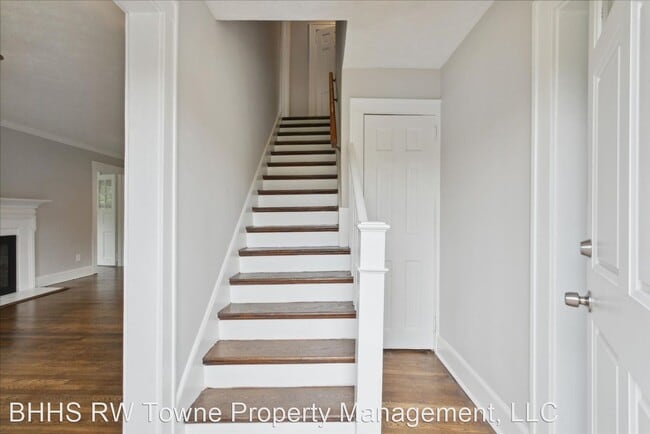 Building Photo - 4 br, 2 bath House - 101 Pulaski St