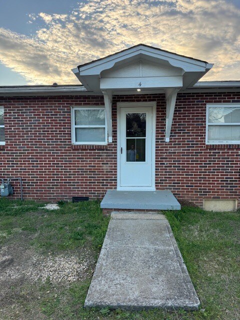 Foto del edificio - 3309 Clarence Towery Cir