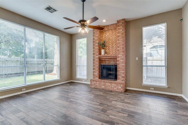 Building Photo - 17909 Holderness Ln