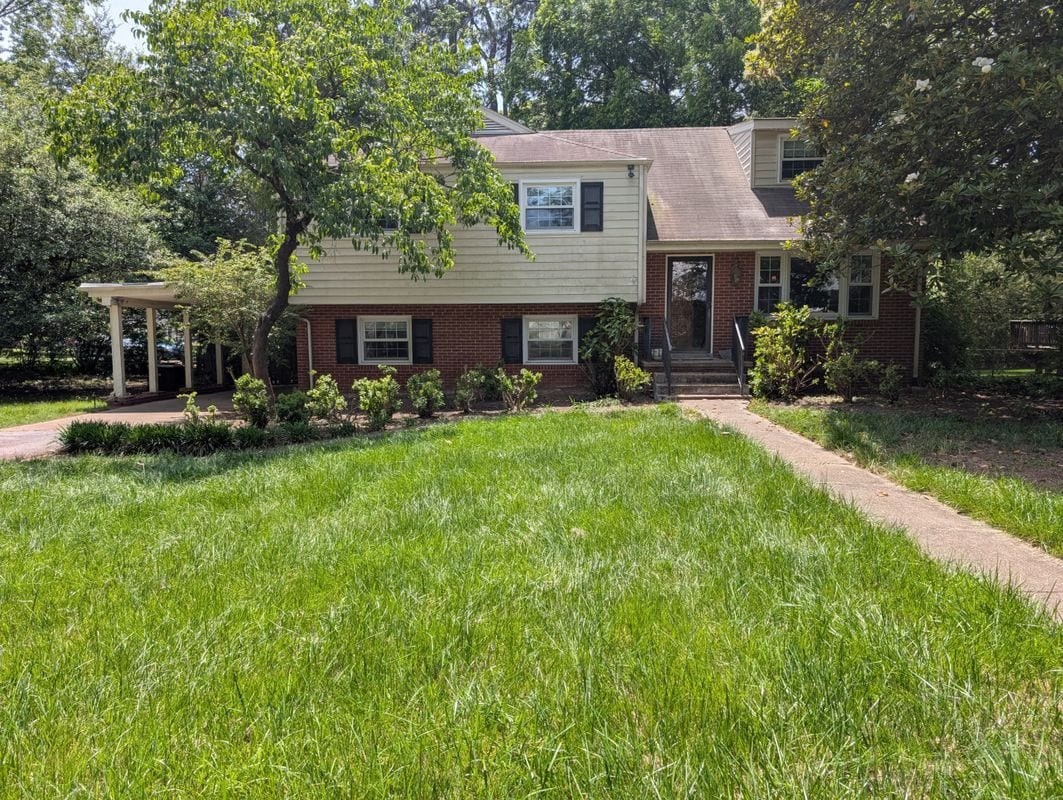 Foto principal - 8903 Freestone Ave