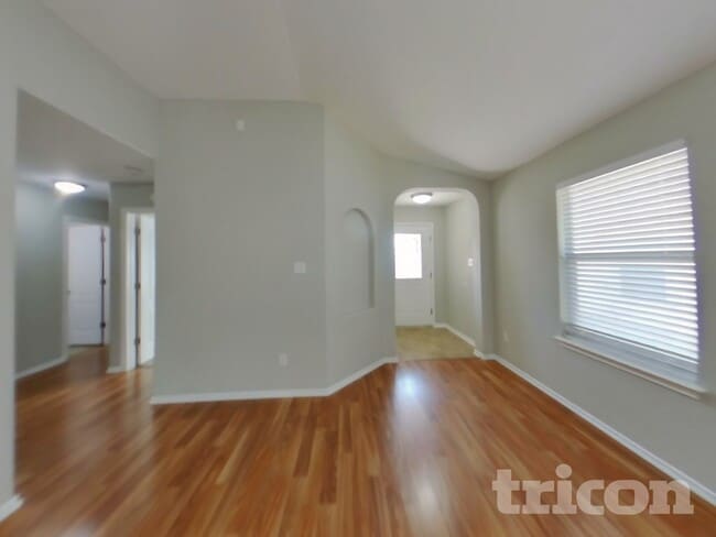 Foto del edificio - 3106 Wickham Ln