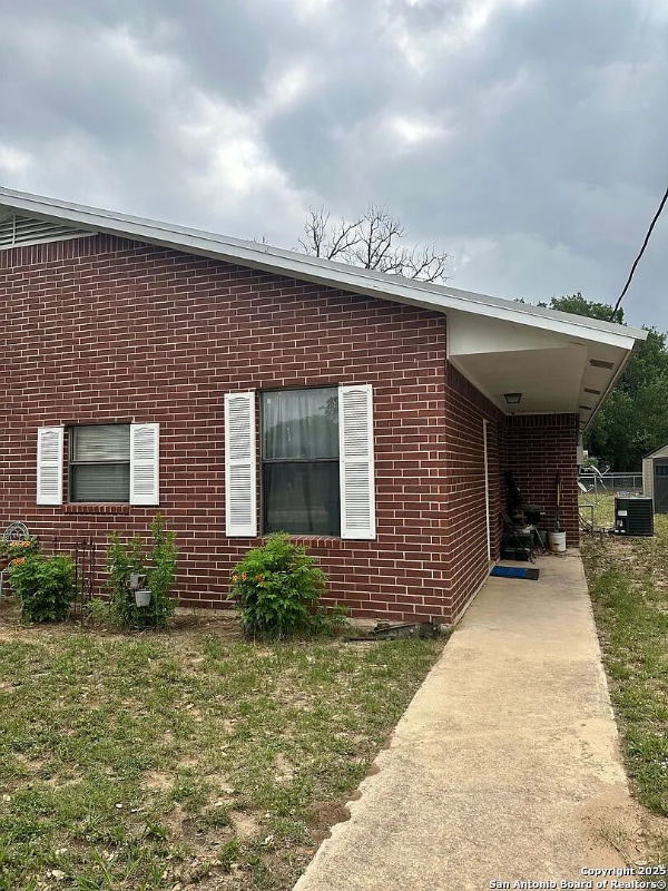 Building Photo - 1003 Commerce St