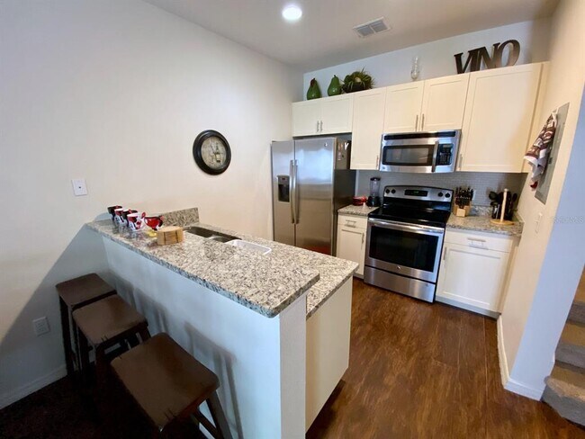 Building Photo - 2901 Edenshire Way