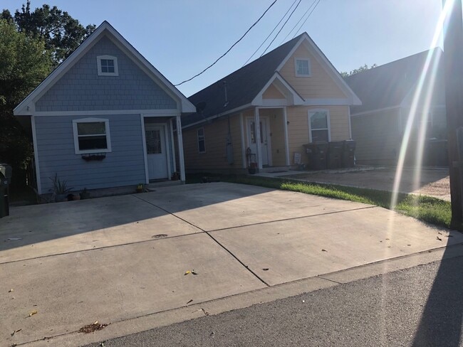 Foto del edificio - Adorable 2 Bed 1 Bath Home