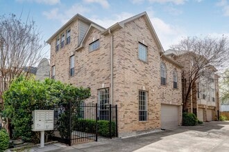 Building Photo - 5207 Blossom St
