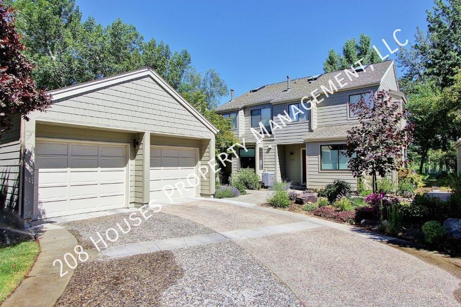 Primary Photo - Premier End-Unit Condo in River Run