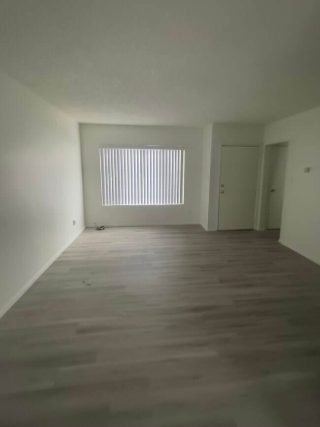 Foto del edificio - 151 E 95th St