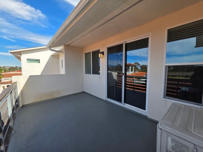 Interior Photo - Vista Palmera