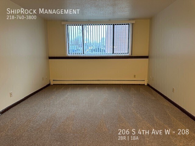 Foto del edificio - 206 S 4th Ave W