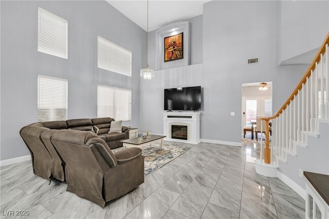 Foto del edificio - 871 Brunellos Ave