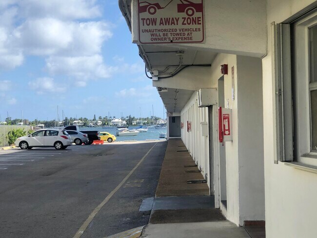 Building Photo - 4500 N Flagler Dr