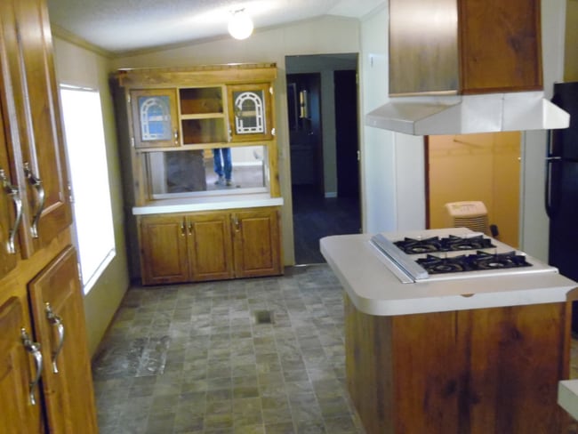 Building Photo - 214 Lake Dr