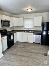 Building Photo - 9 Fisher Pl