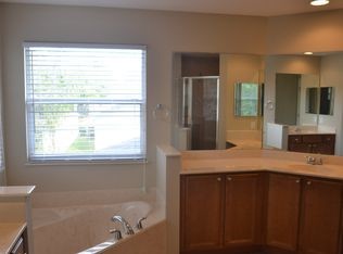 Building Photo - 105 Hadley Dr