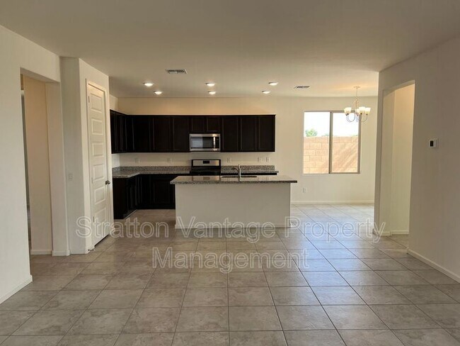 Building Photo - 771 W Nova Pl