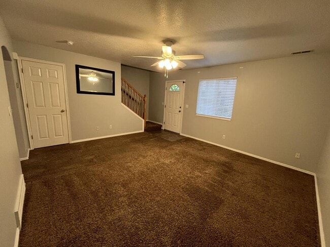 Building Photo - 141 Penny Ln