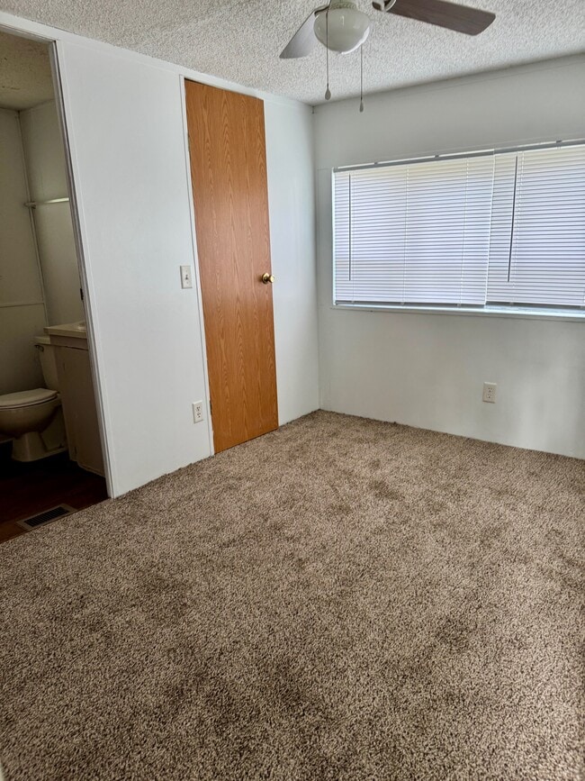 Building Photo - 189 Cedar Hill Dr