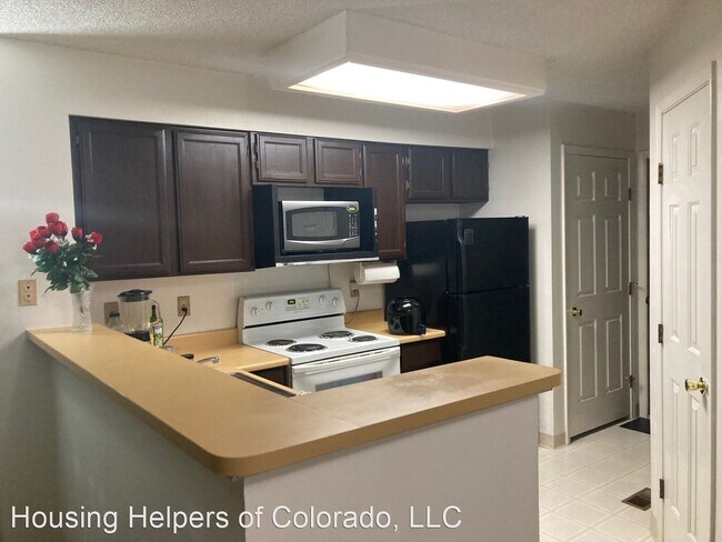 Building Photo - 2 br, 1 bath House - 4753 White Rock Circl...