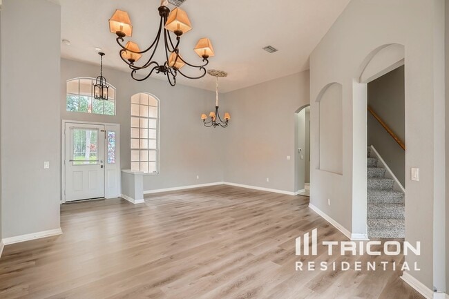 Building Photo - 8521 Bramwell Way