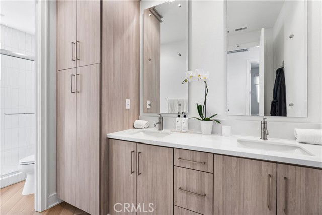 Building Photo - 120 Linda Vis