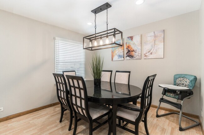 Foto del edificio - 12 E Berkley Ln