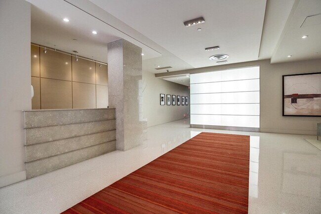 Foto del edificio - Skyline Views & Sophisticated Corner Living at Aria in Cortez Hill