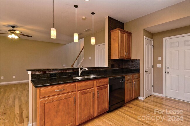 Building Photo - 10314 Blakeney Preserve Dr