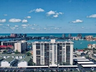 Building Photo - 400 Island Way