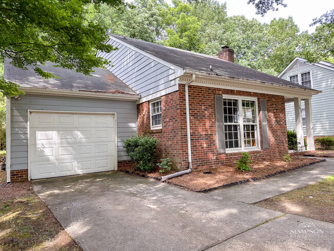 Building Photo - 7019 Stoneridge Rd