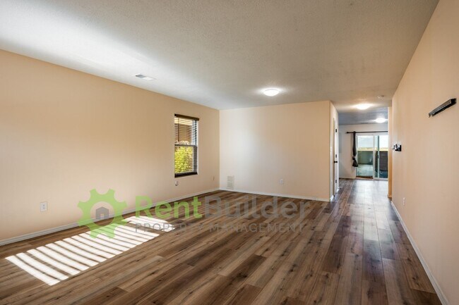 Foto del edificio - CALL US TODAY AT (505) 808-6467 TO SCHEDUL...