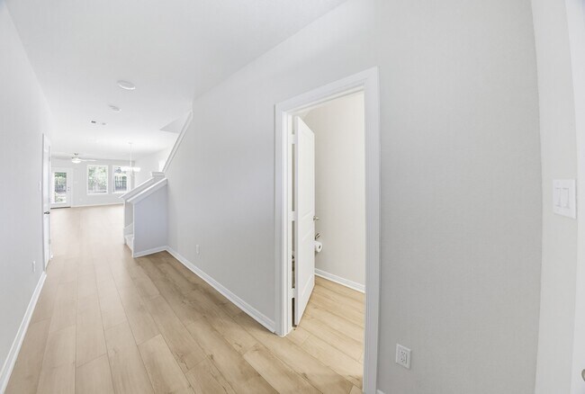 Foto del edificio - 7426 Cattail Fls Ln
