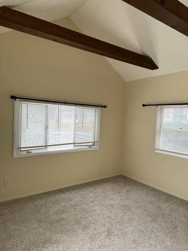 Building Photo - 131 Sheraton Dr