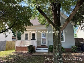 Building Photo - 507 Brookwood St