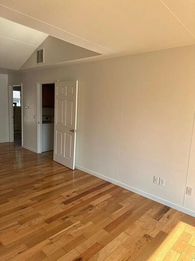 Foto del edificio - 701 N Florence St