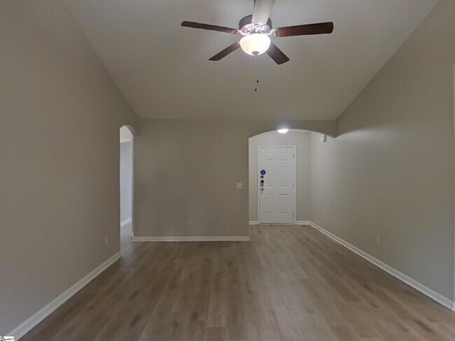 Building Photo - 205 Terilyn Ct