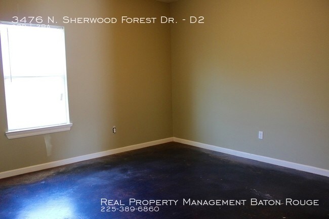 Building Photo - 3476 N Sherwood Forest Dr