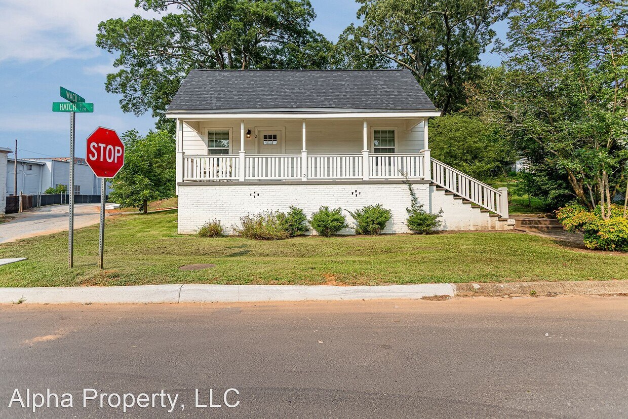 Primary Photo - 2 br, 1 bath House - 2 Hatch St