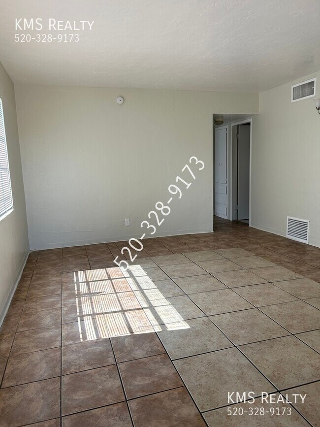 Foto del edificio - 4510 E 19th St