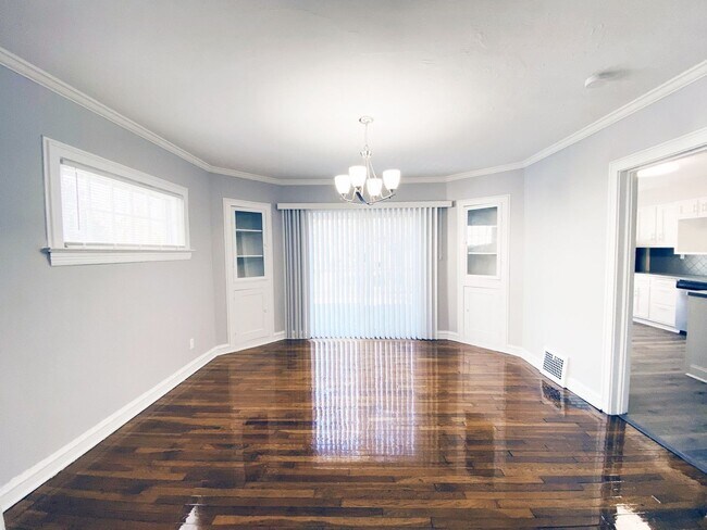 Foto del edificio - 4 Bed - 1 Bath Colonial for Rent in Clevel...