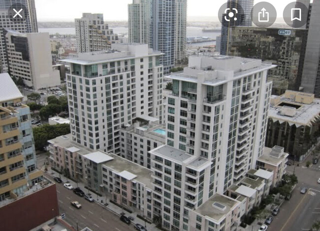 An Ariel view - 425 W Beech St