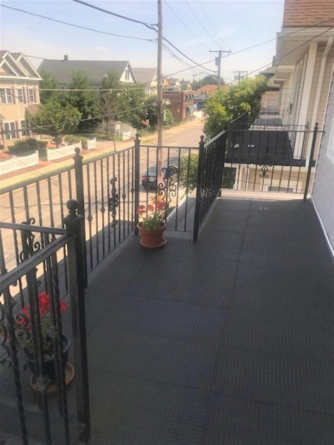 Foto del edificio - 190 Harvard St