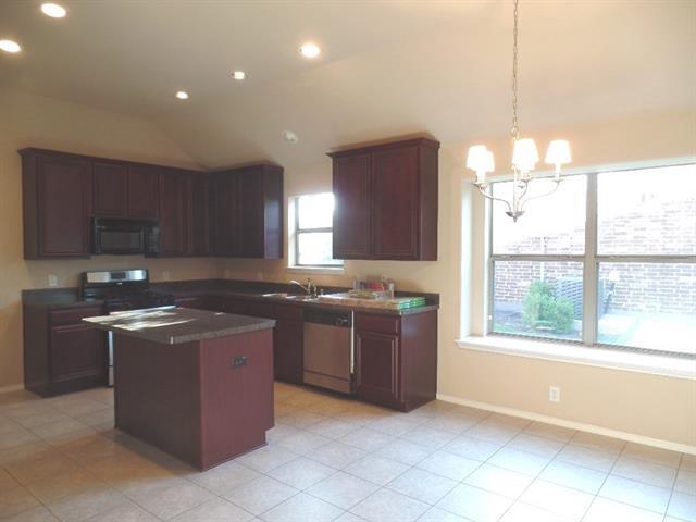 Foto del edificio - 5241 Bear Valley Dr