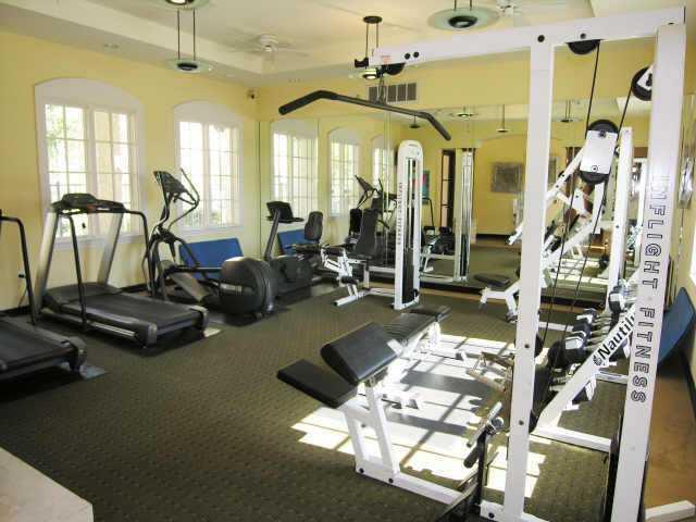 Foto del edificio - 2320 Gracy Farms Ln