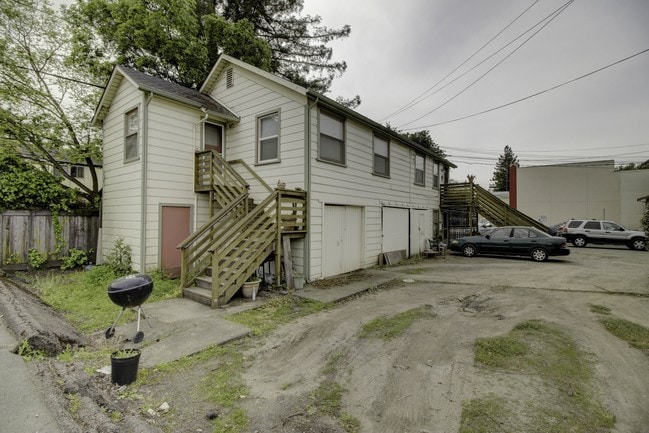 Second Building - 864 4th St